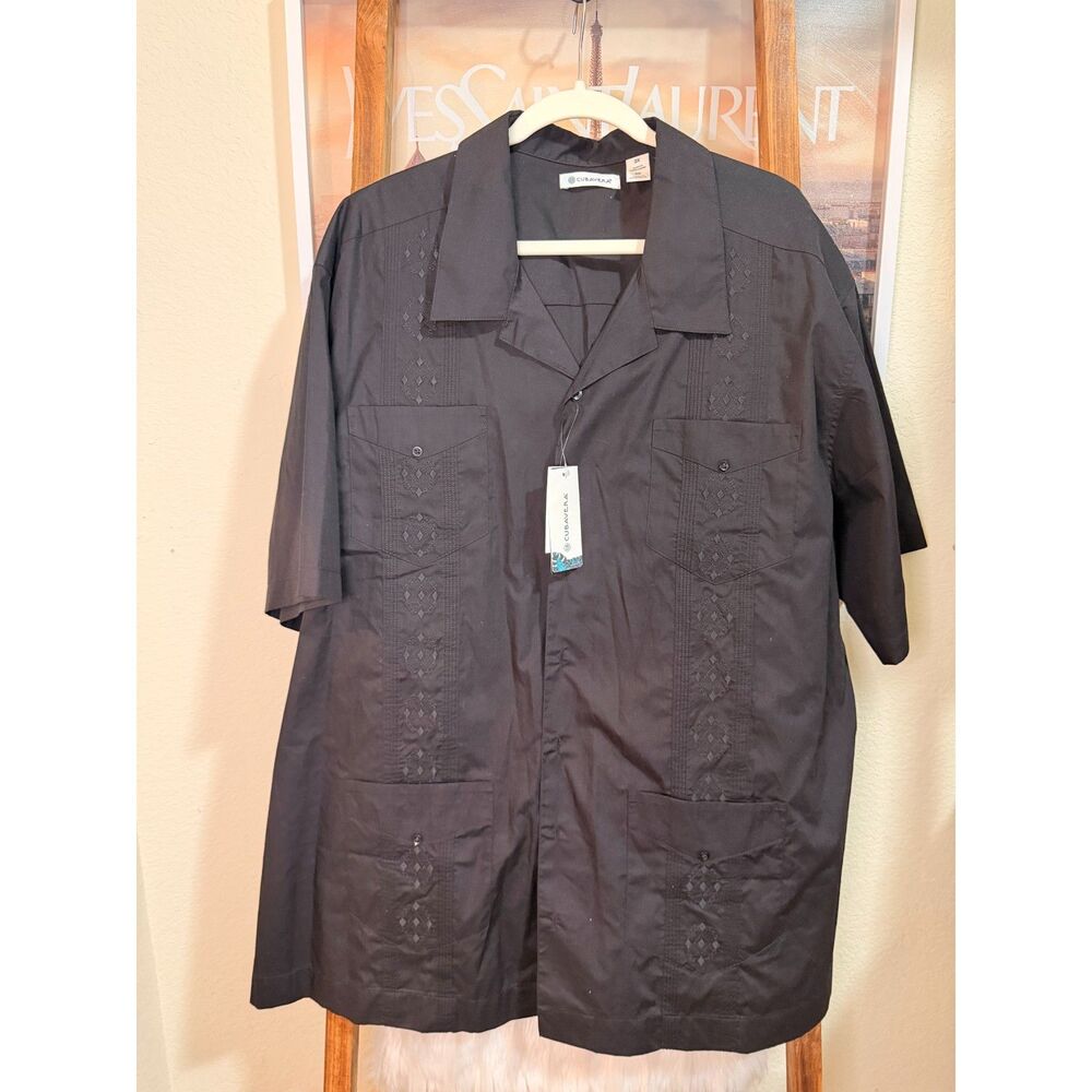 Men’s Cubavera Black Short-Sleeve Embroidered Guayabera Shirt